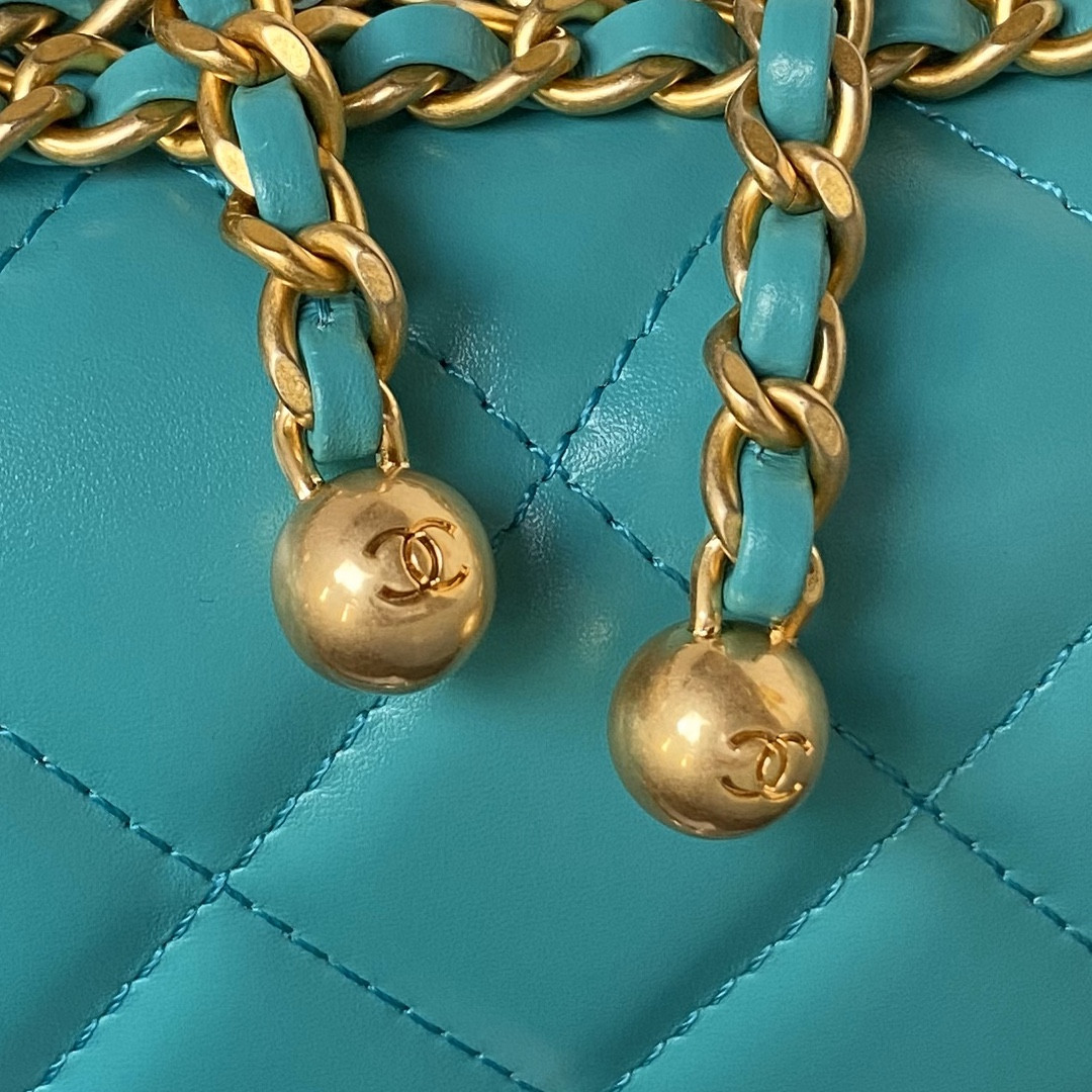 Ch*el FLAP BAG BLUE 22×14.5×8cm