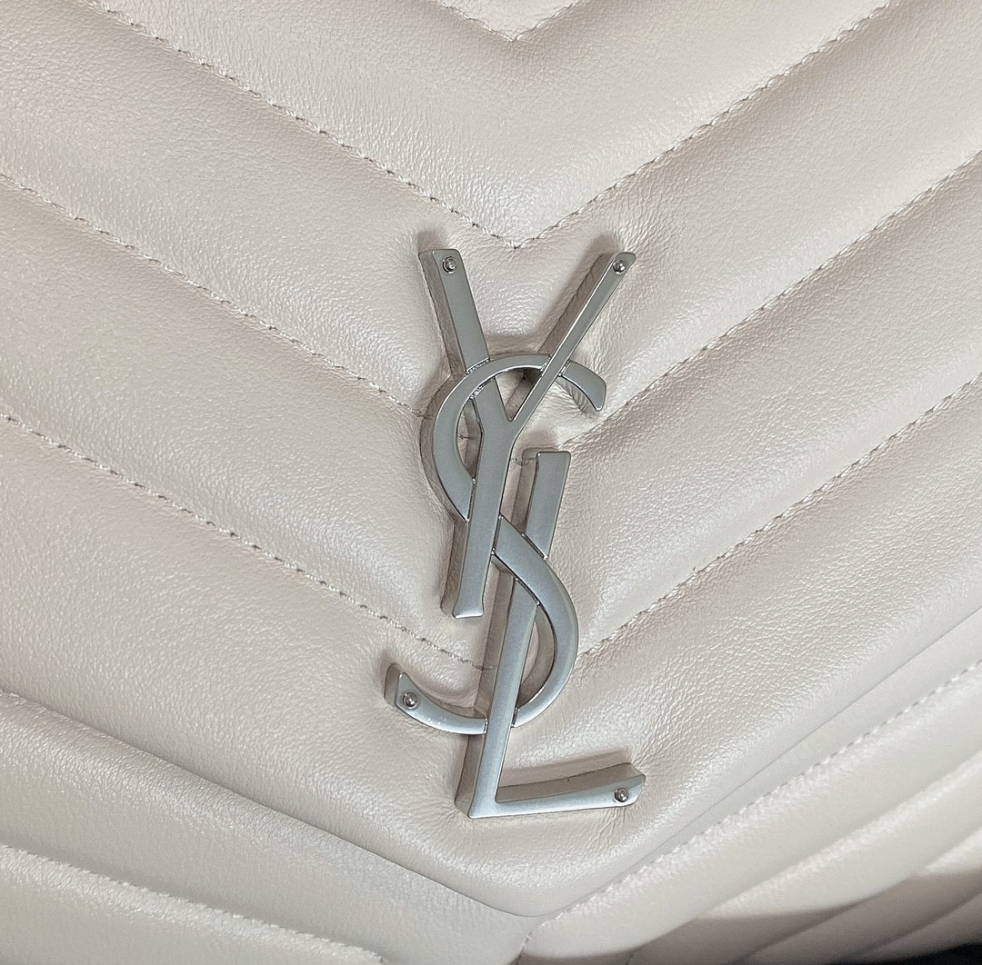 Y*L LOULOU MEDIUM IN QUILTED LEATHER BLANC VINTAGE SILVER 12.5 X 8.6 X 3.5 INCHES