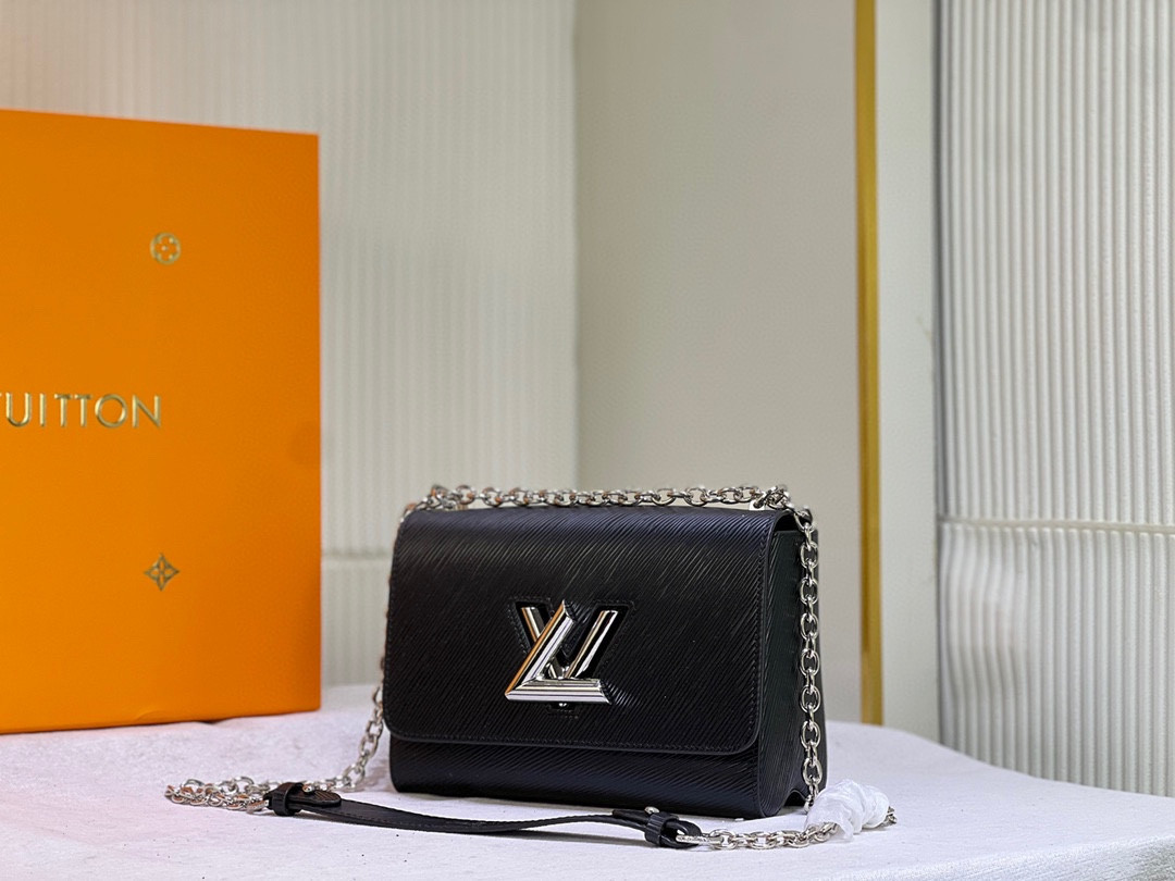 L0*is V*t0n Twist MM Black 9.1 x 6.7 x 3.7 inches