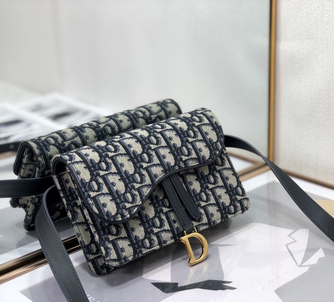 D*0r Saddle Pouch Blue D*0r Oblique Jacquard  6.5 x 4 x 1.5 inches