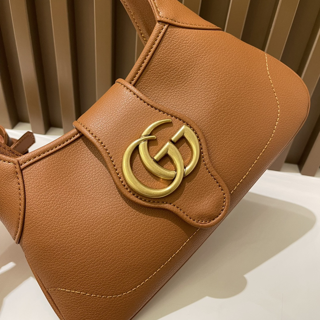 G*u*i APHRODITE SHOULDER BAG BROWN 27 X 13.5 X 2 cm