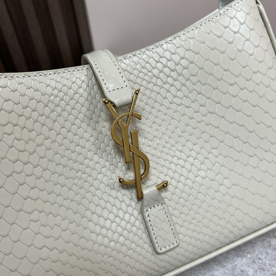 Y*L LE 5 À 7 IN CROCODILE-EMBOSSED LEATHER white 9 X 6.3 X 2.5 INCHES