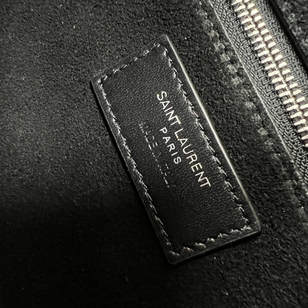 Y*L LE 5 À 7 IN SMOOTH LEATHER NOIR SILVER 9 X 6.3 X 2.5 INCHES