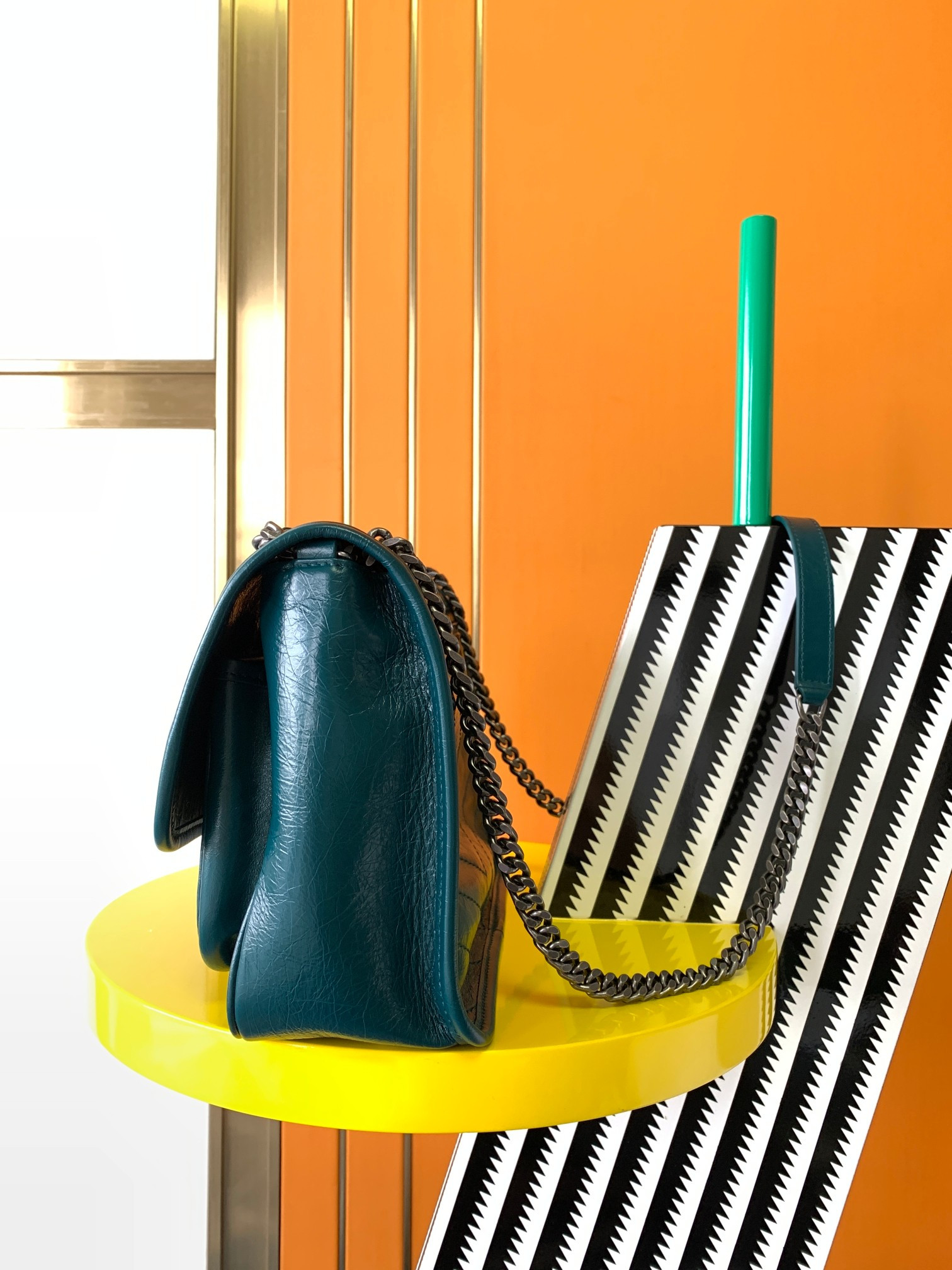 Y*L NIKI MEDIUM IN VINTAGE LEATHER 11 X 7.8 X 3.3 INCHES