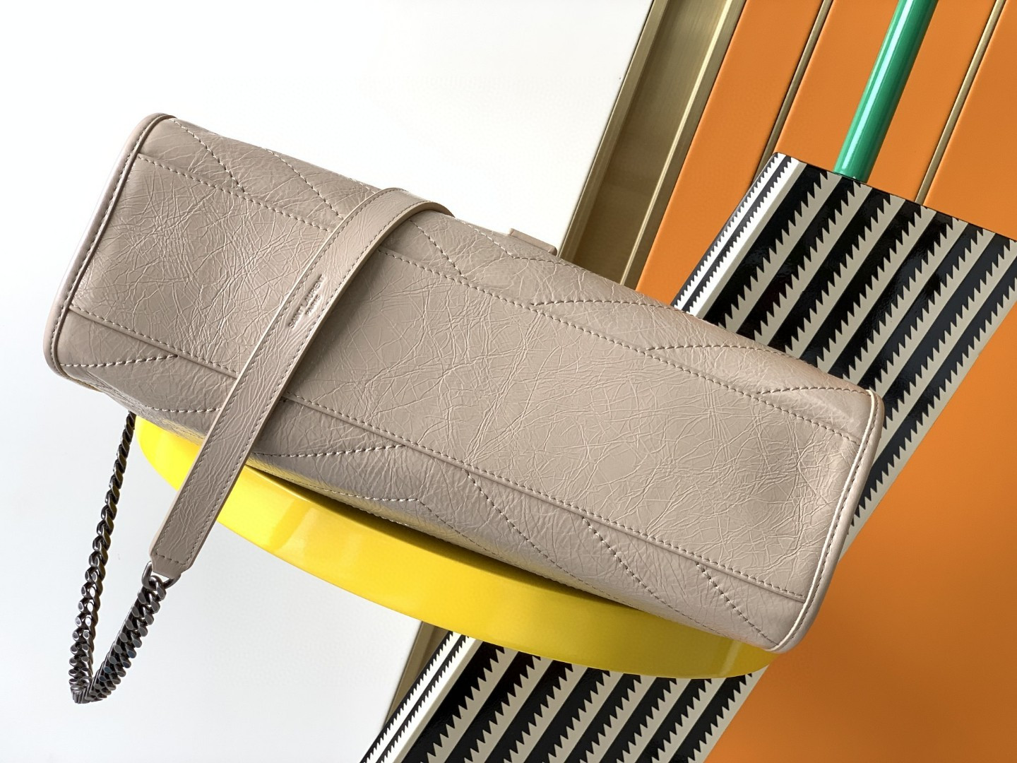 Y*L NIKI SHOPPING IN VINTAGE LEATHER BEIGE 12.9 X 10.6 X 4.5 INCHES