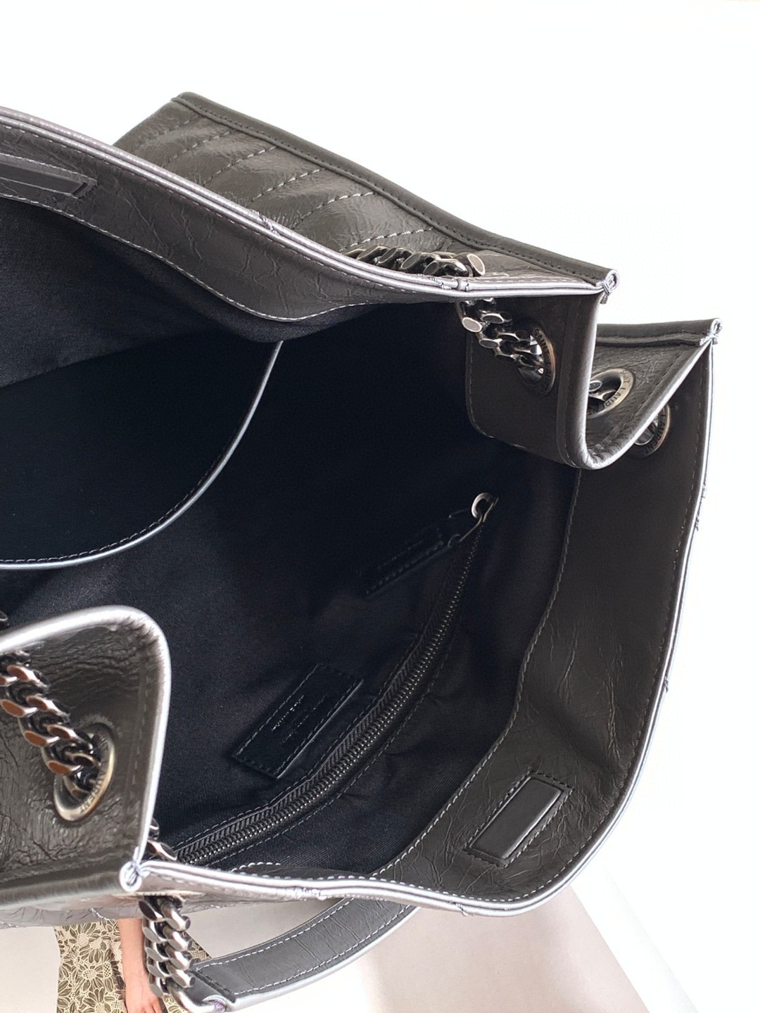 Y*L NIKI SHOPPING IN VINTAGE LEATHER GRAY 12.9 X 10.6 X 4.5 INCHES