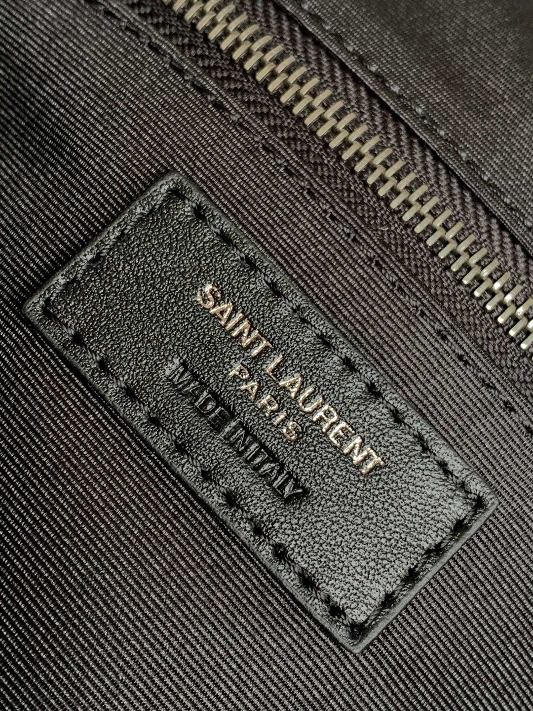 Y*L NIKI SHOPPING IN VINTAGE LEATHER GRAY 12.9 X 10.6 X 4.5 INCHES