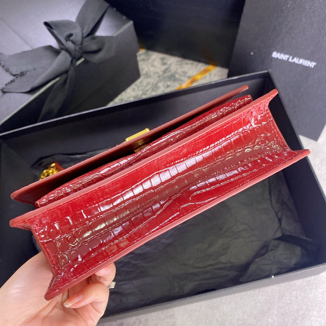 Y*L SUNSET CHAIN WALLET IN CROCODILE-EMBOSSED SHINY LEATHER RED 7.4 X 5.5 X 2.1 INCHES