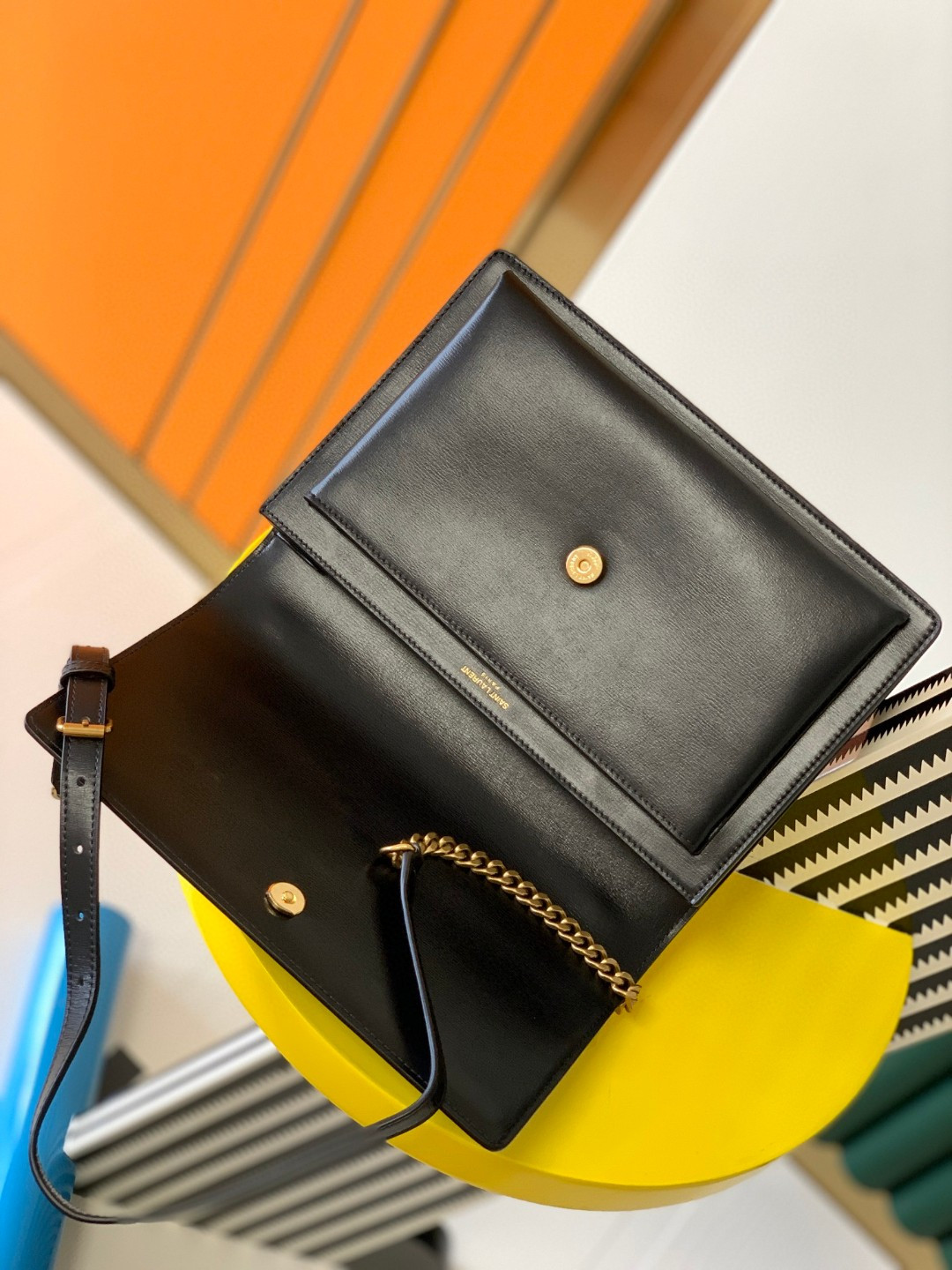 Y*L SUNSET LARGE IN SMOOTH LEATHER BLACK 10.6 X 7 X 3.1 INCHES