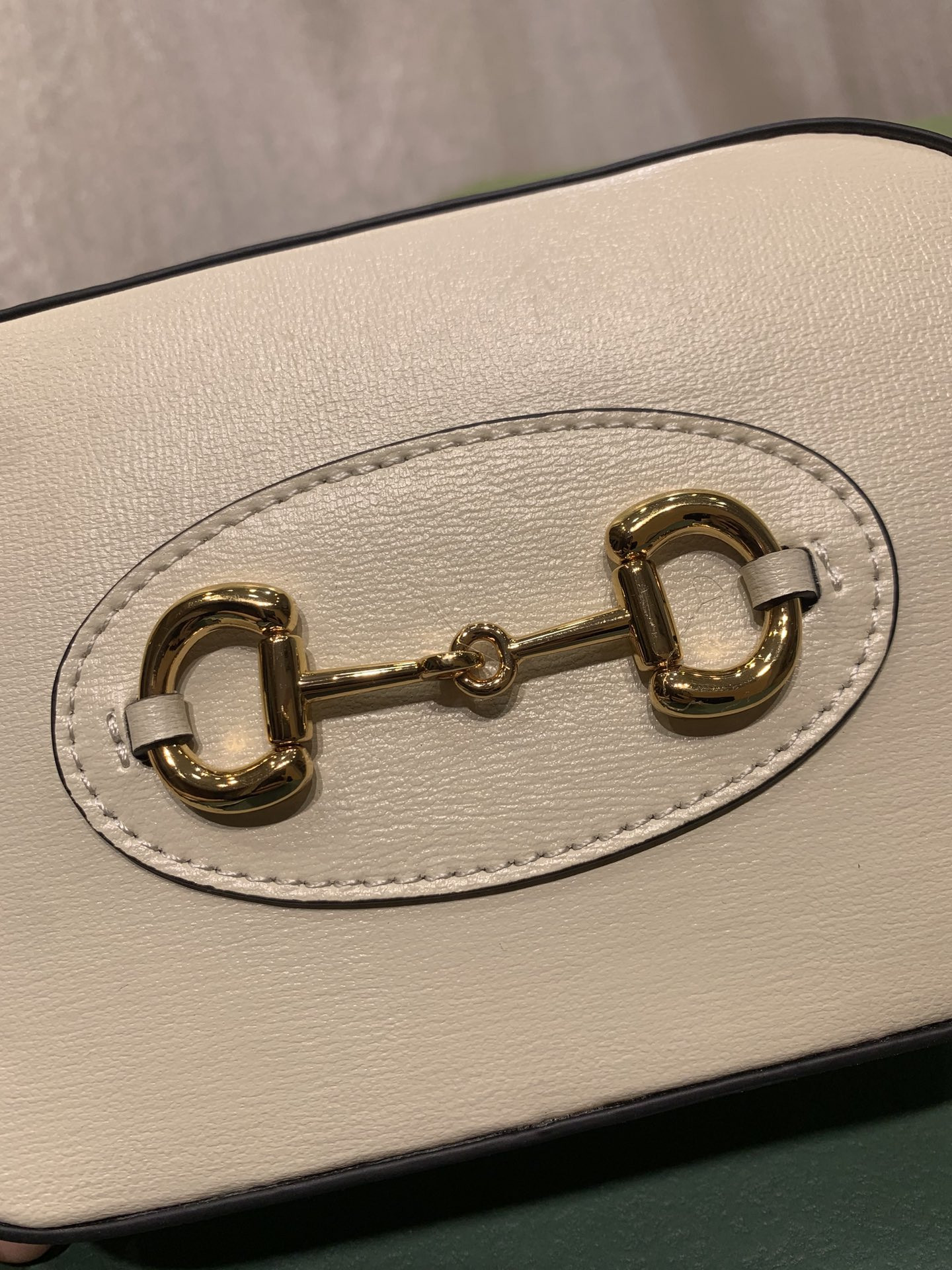 G*u*i HORSEBIT 1955 SMALL SHOULDER BAG WHITE 7.9"W x 5.1"H x 2.4"D