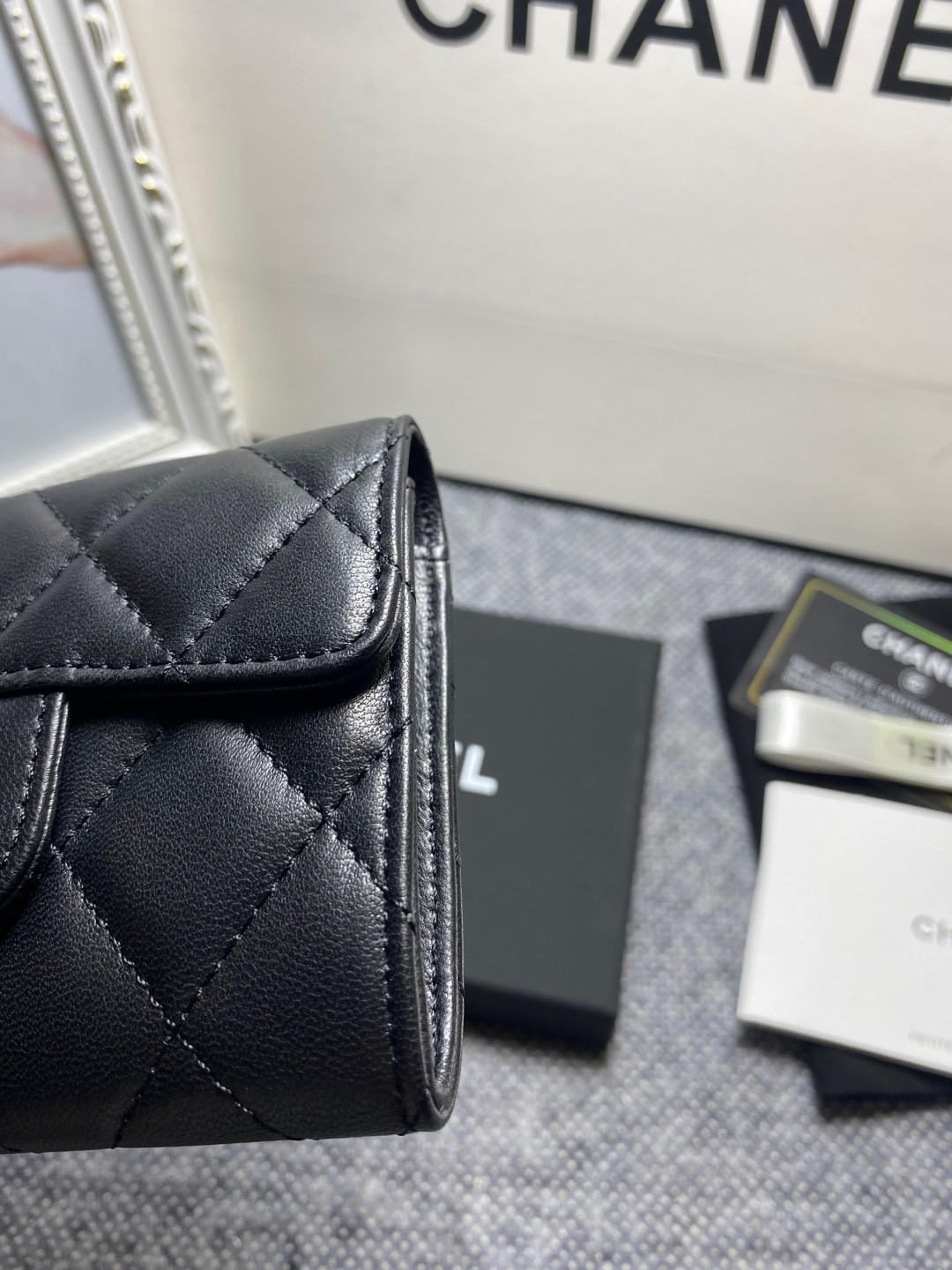 Ch*el FLAP WALLET 12 x 8.5cm