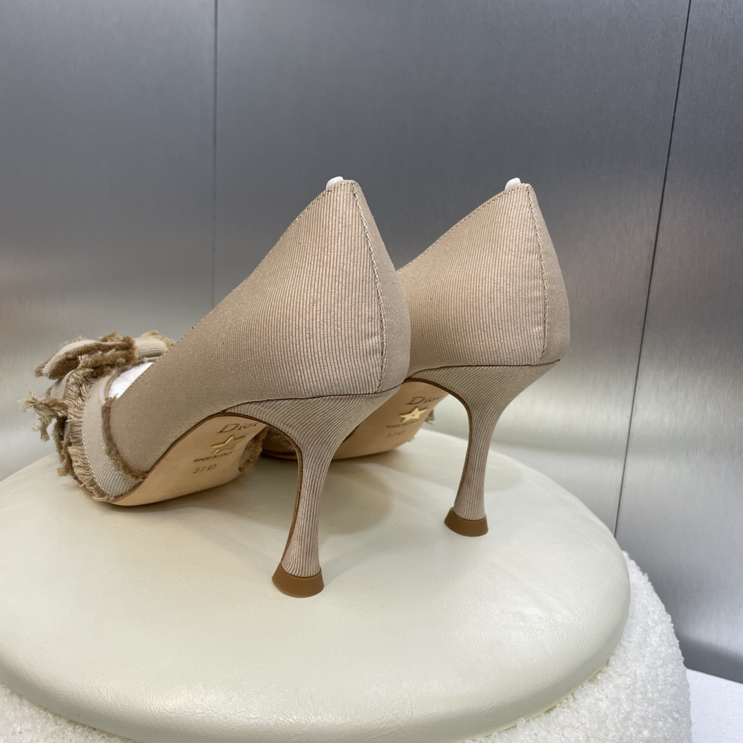 UA D*0r AD*0rable Pump