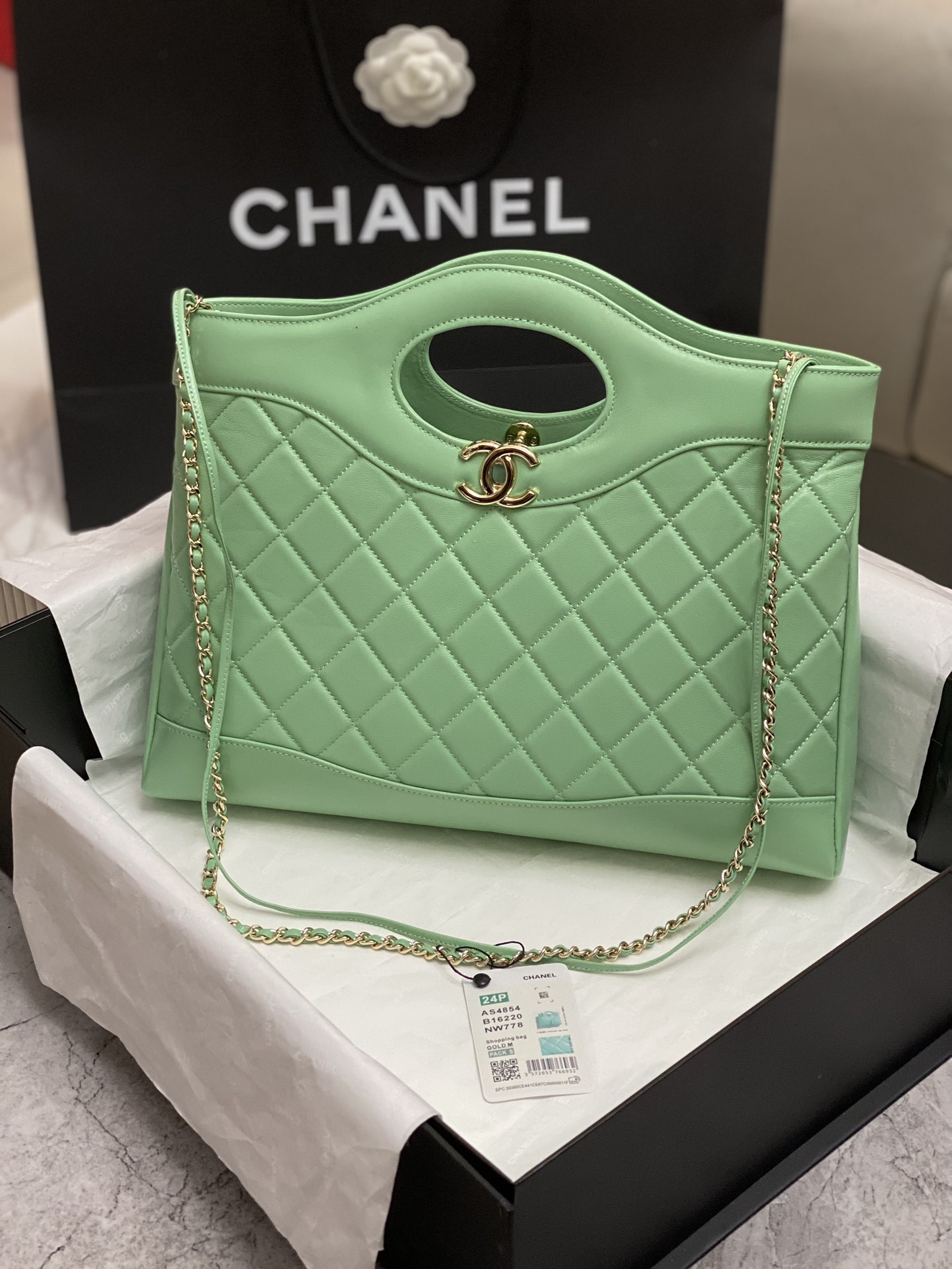 Ch*el  SHOPPING BAG Shiny Lambskin & Gold-Tone Metal Light green 35x39x8cm