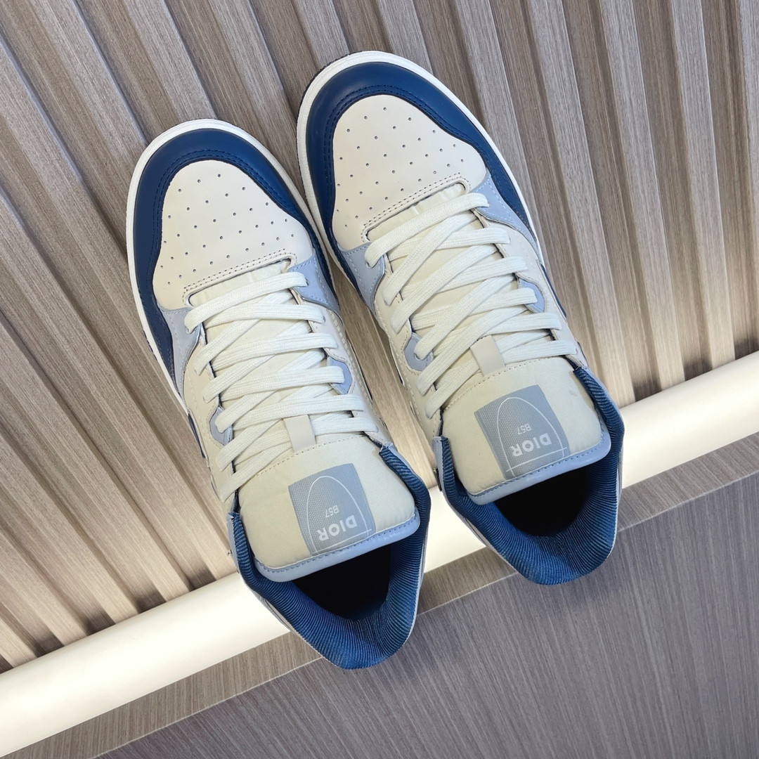 UA D*0r B57 Mid-Top Sneaker