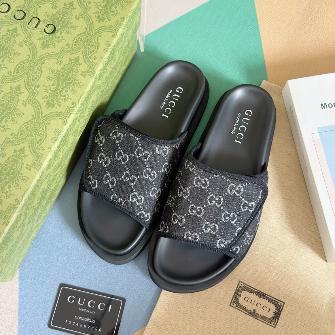 UA G*u*i GG SLIDE SANDAL