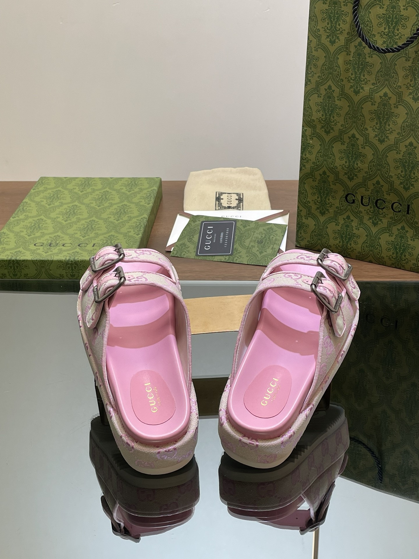 UA G*u*i SANDAL WITH DOUBLE G