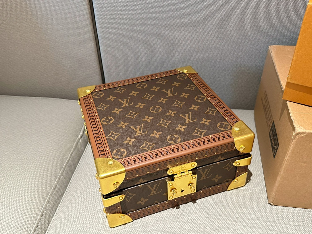LV M13513 Jewelry Box 9.4 x 4.9 x 9.4 inches