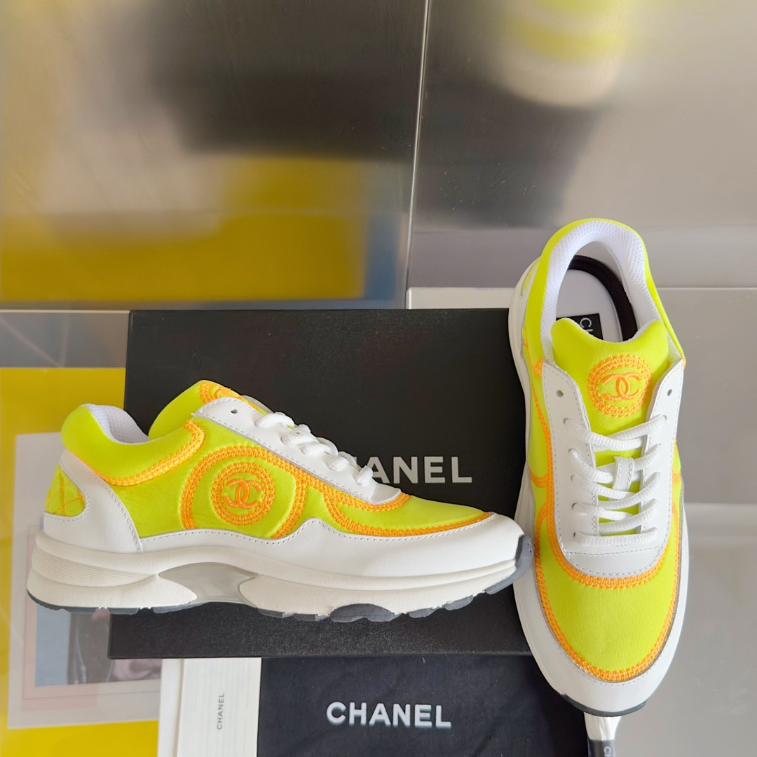 UA Ch*el SNEAKER