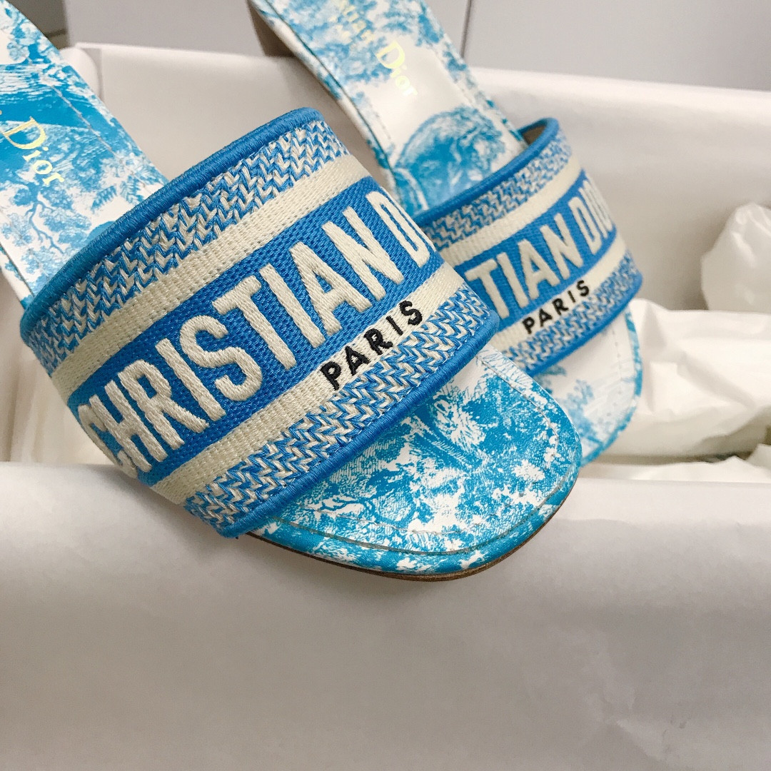 UA D*0r Dway Heeled Slide