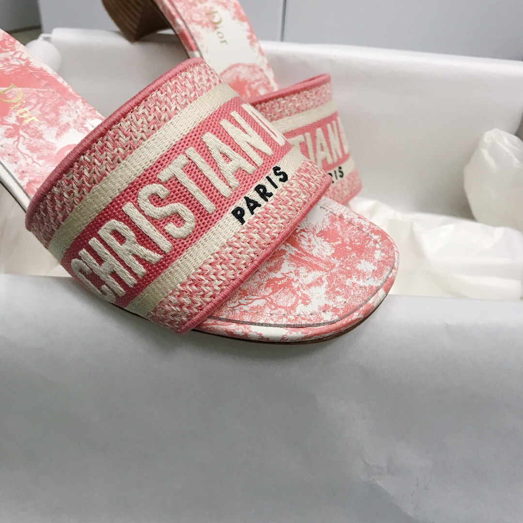 UA D*0r Dway Heeled Slide