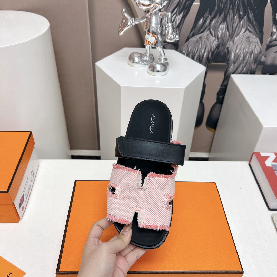 UA Hermès Chypre sandal