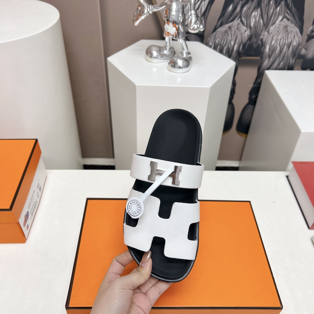 UA Hermès Chypre sandal