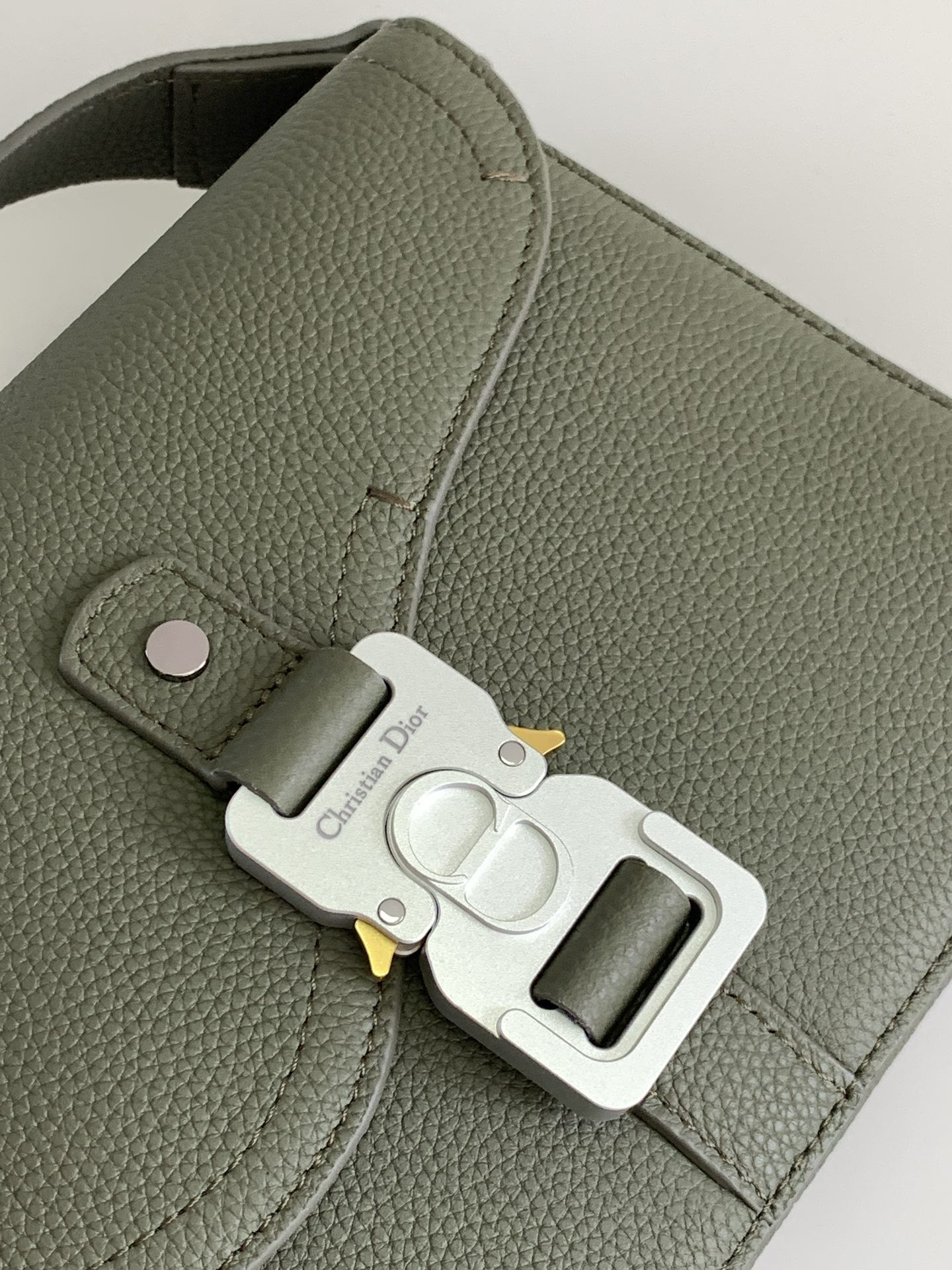 D*0r Saddle Messenger Bag 24 x 16.5 x 5.5 cm