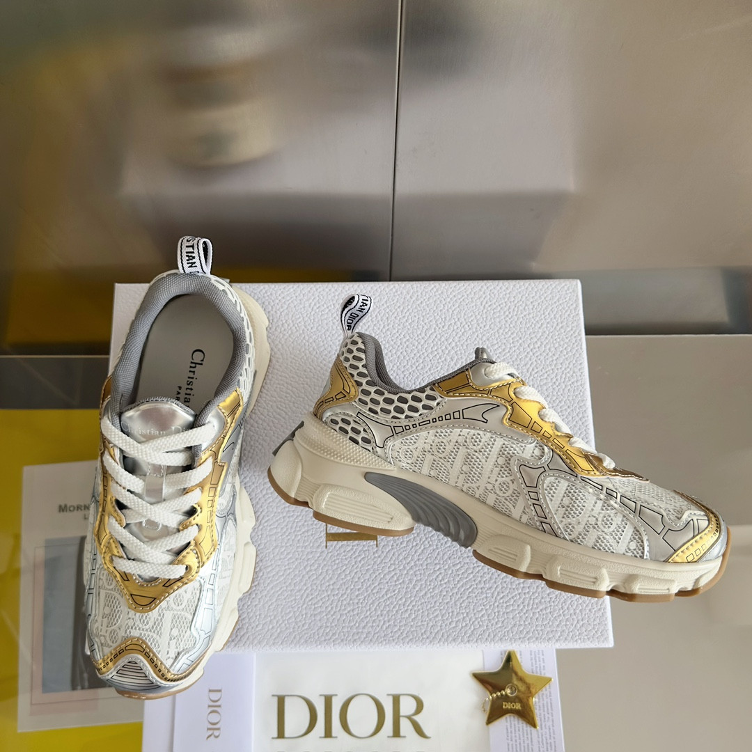 UA D*0r Vibe Sneaker