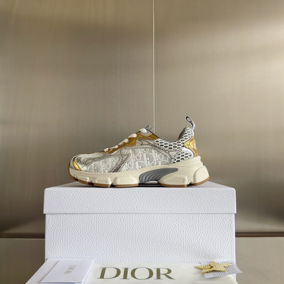 UA D*0r Vibe Sneaker