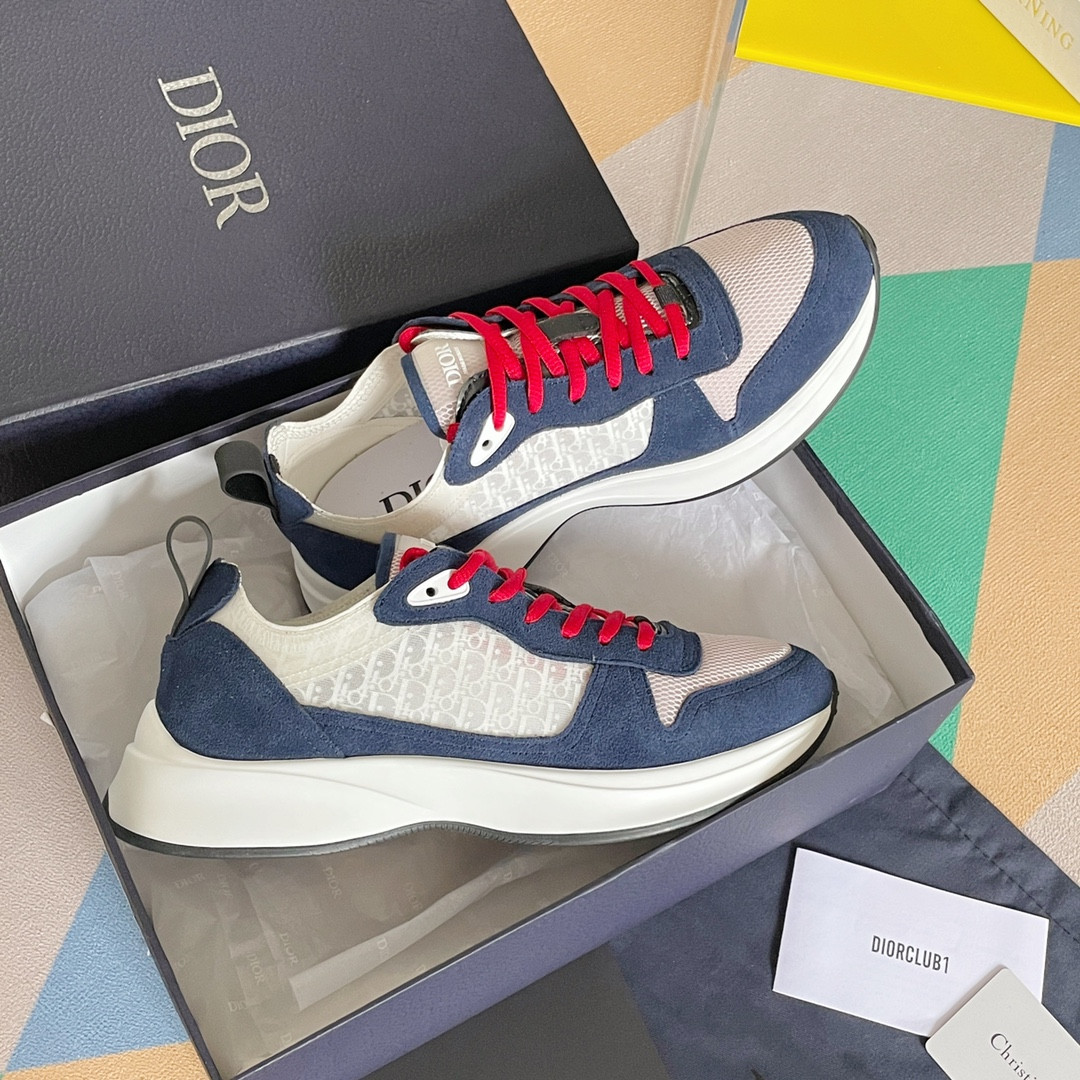 UA D*0r B25 Runner Sneaker