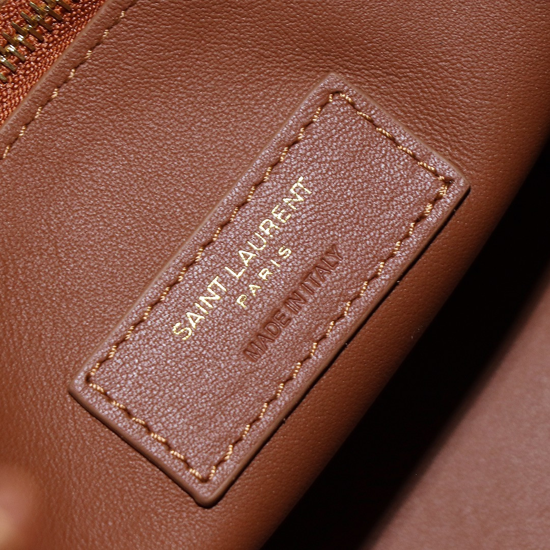 Y*L LE 5 À 7 23x22x8cm