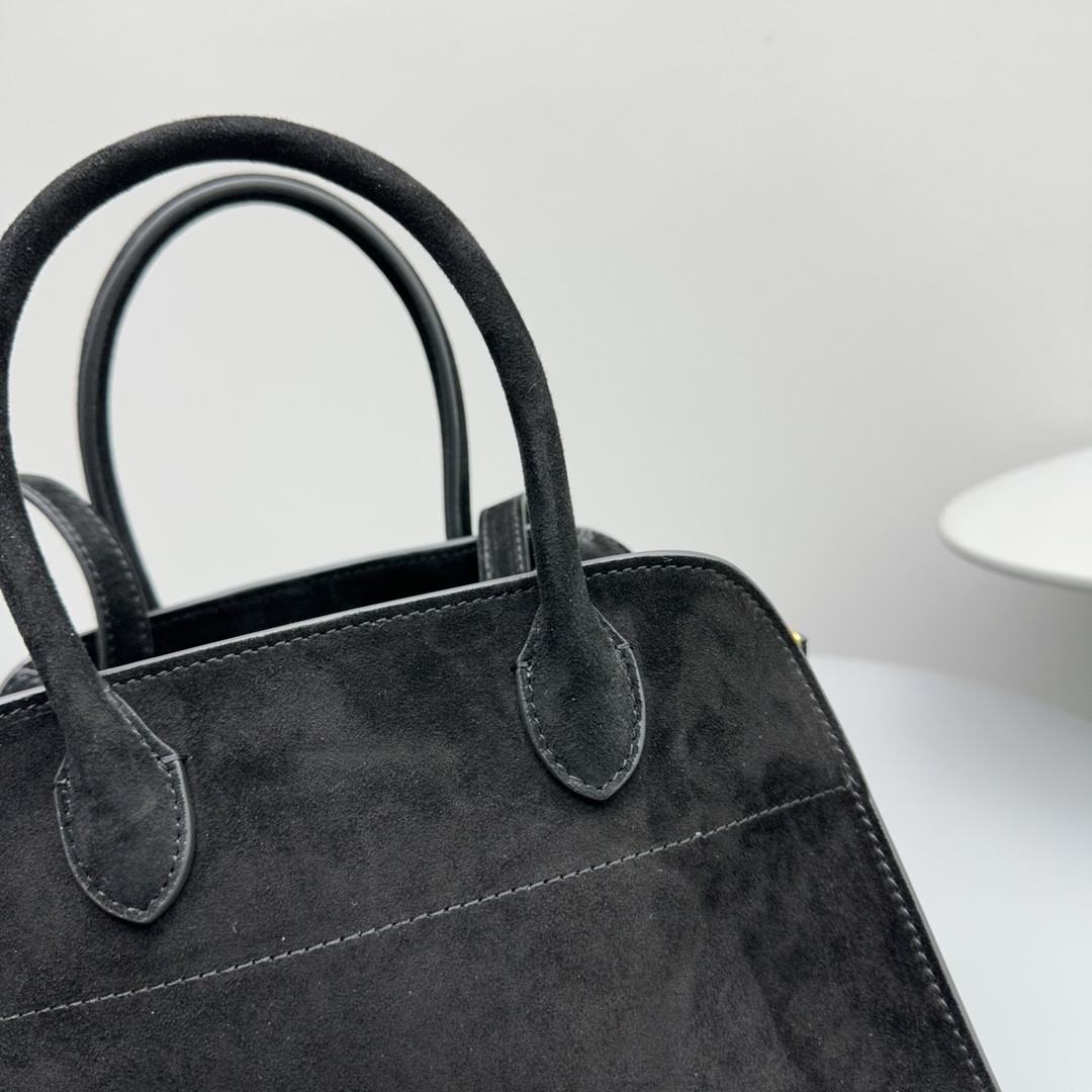 T*e R0w MARGAUX 10   26x17.5x21cm