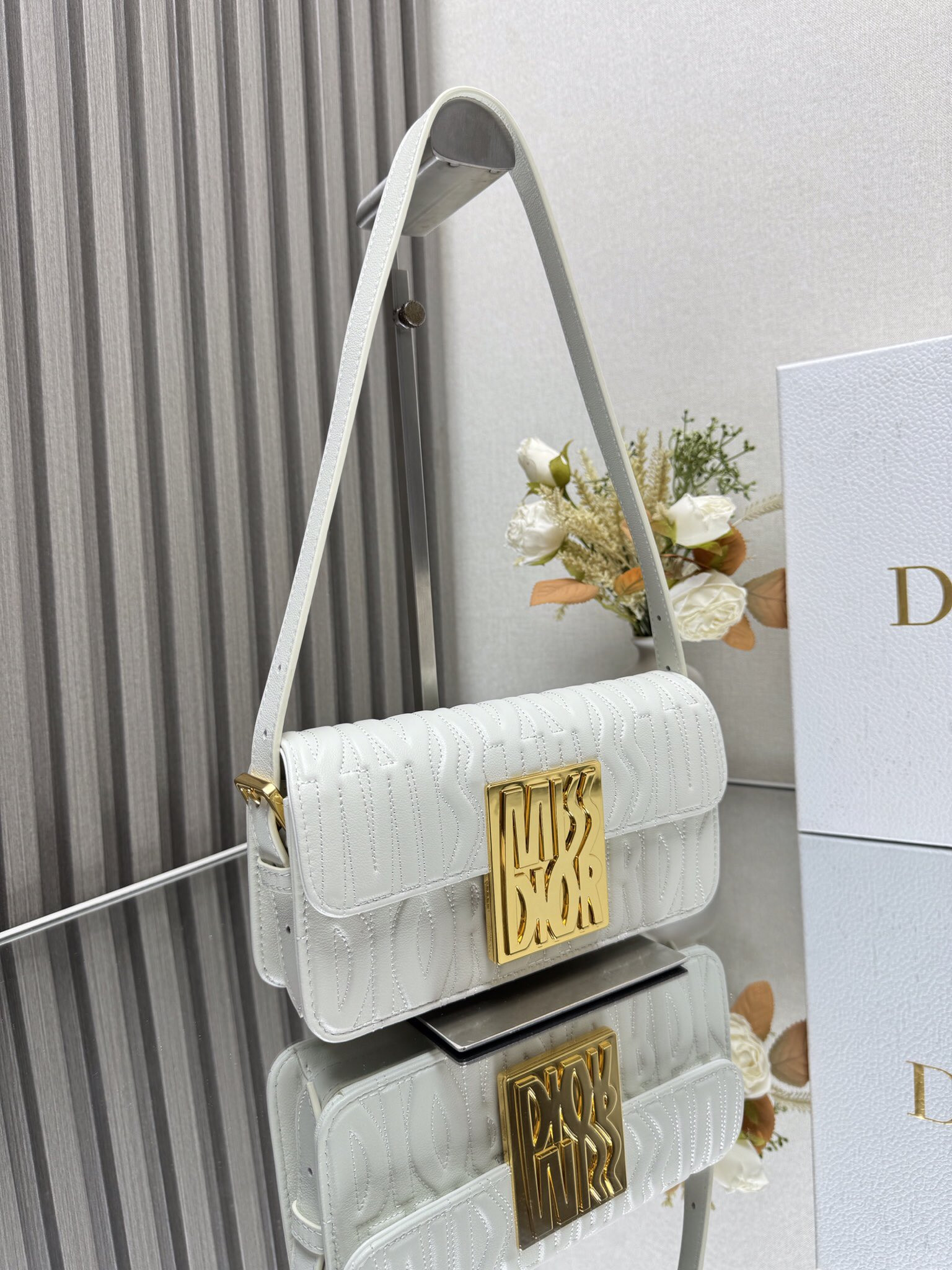 D*0r Miss D*0r flap bag 22 x 11 x 6 cm