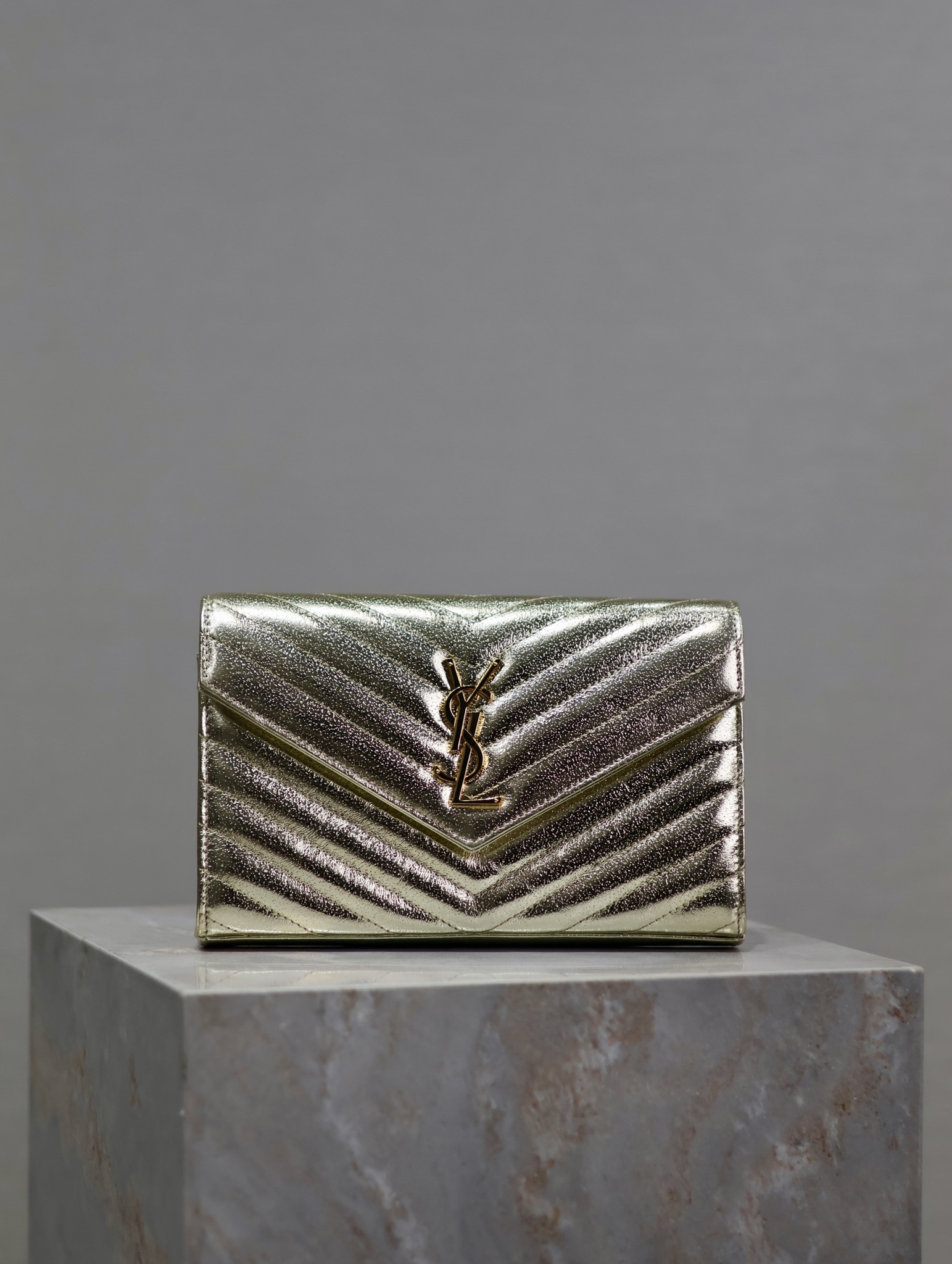 Y*L Cassandra Monogram Classic Chain Wallet 22.5 x 14 x 4cm