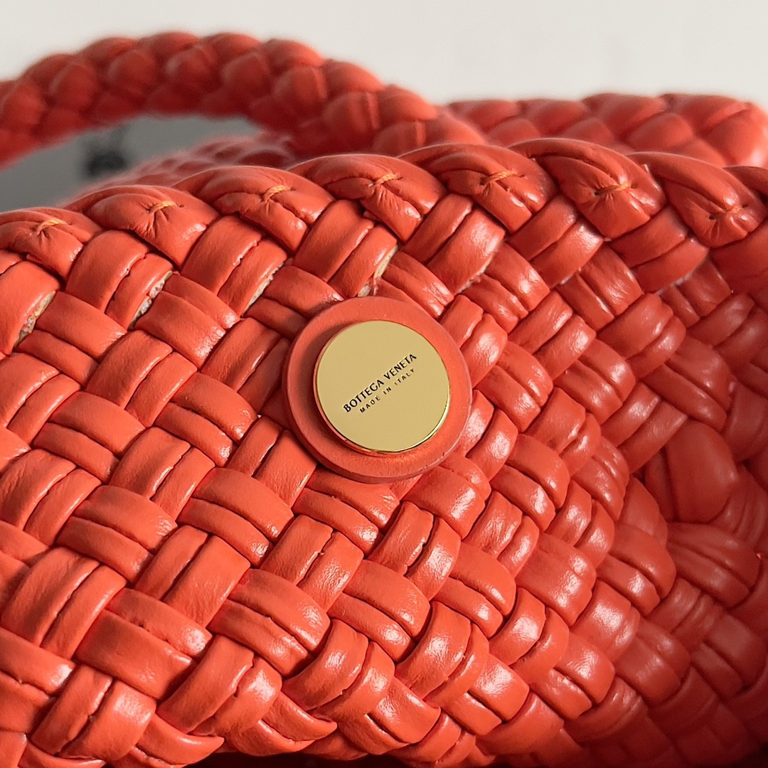 Bo*te*ga Ve*ne*ta Small Tosca 16.5x20x7cm