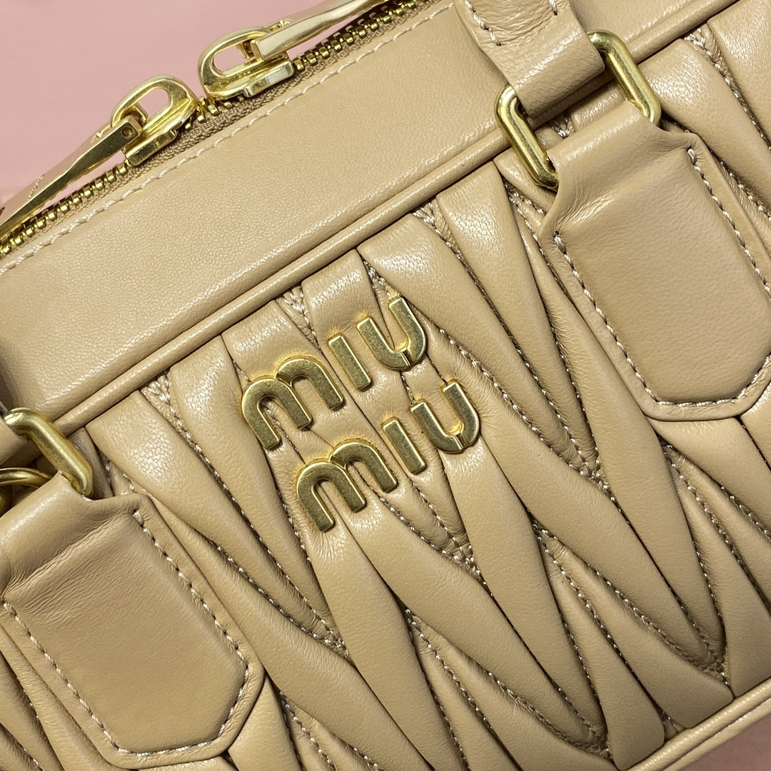 Miu Miu Arcadie matelassé nappa leather bag 12x27x9cm