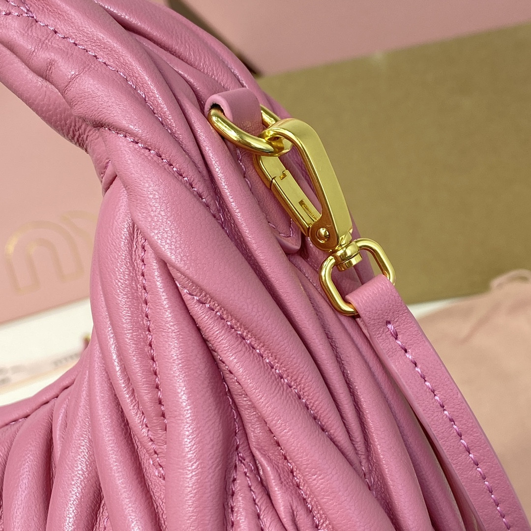 Miu Miu Wander matelassé nappa leather hobo bag 17x20x6cm