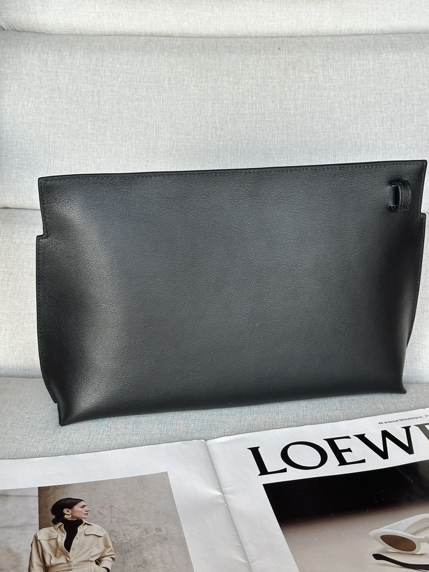 L0ew* T Pouch in satin calfskin 29.5x6.5x20.5cm