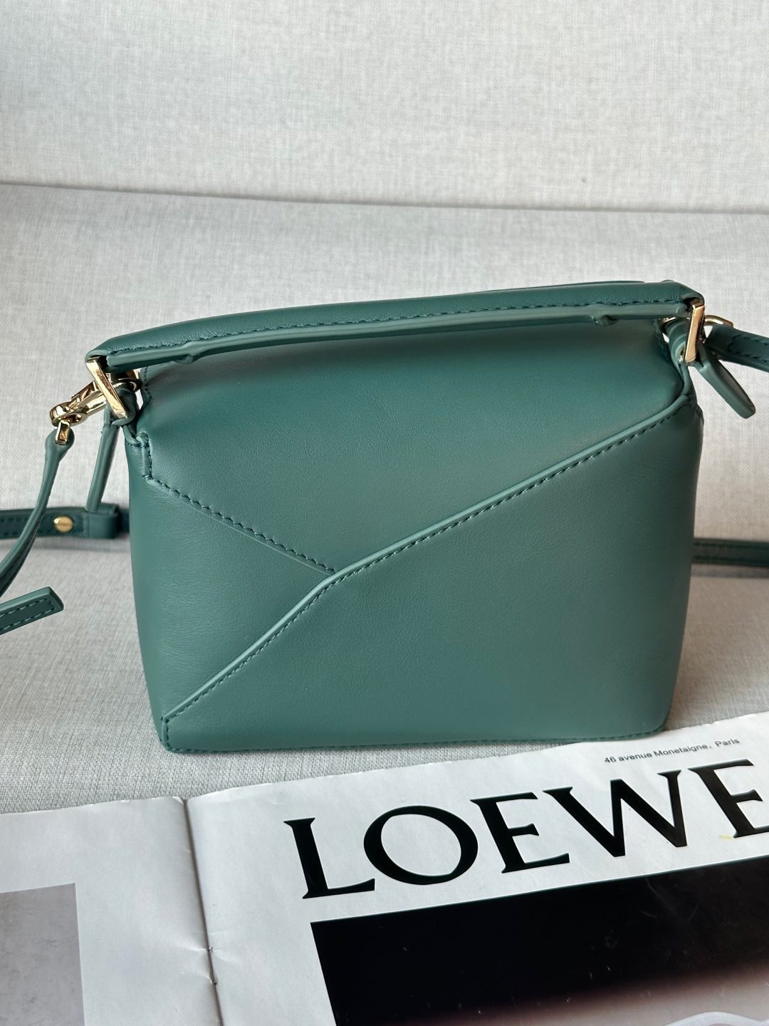 L0ew* Mini Puzzle bag in classic calfskin 18x12.5x8cm