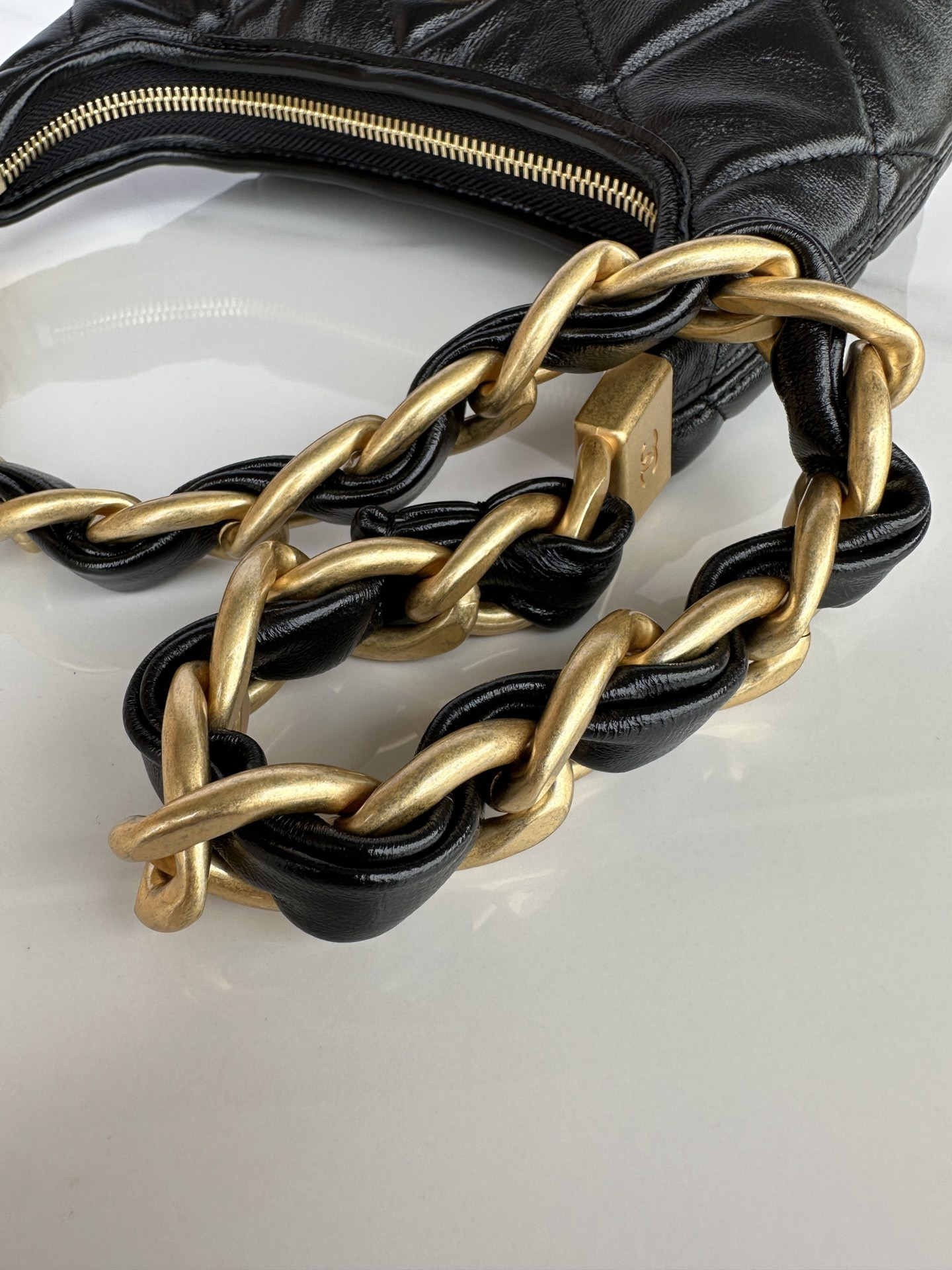 Ch*el Hobo Handbag 22×22×9cm