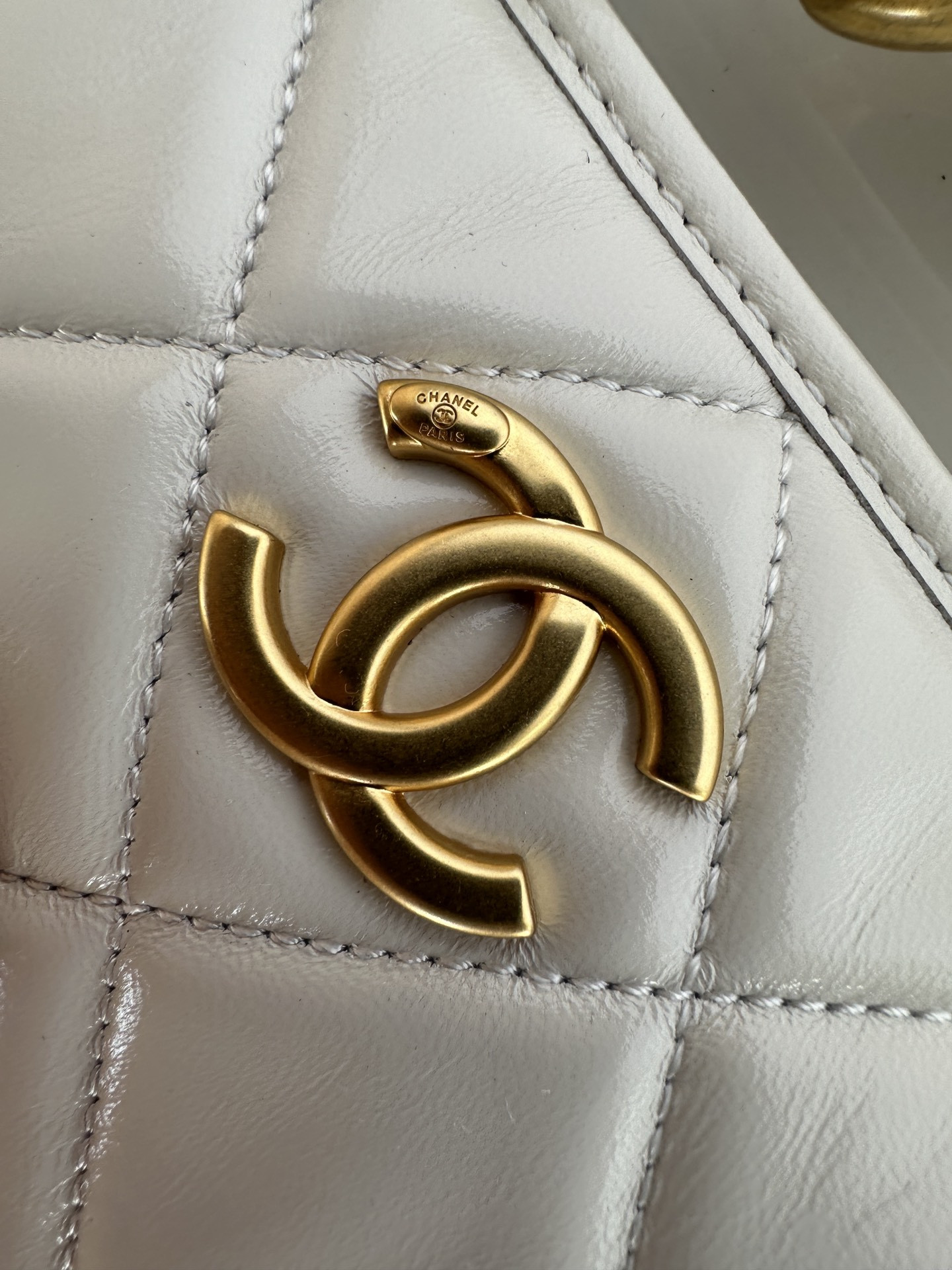 Ch*el Hobo Handbag 30×35×9cm