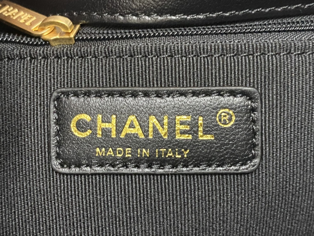 Ch*el Hobo Handbag 21x27x4.5cm