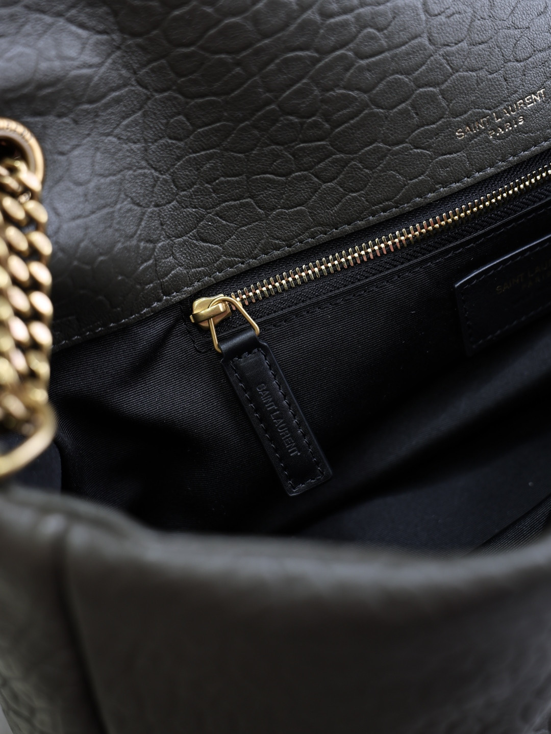 Y*L CALYPSO medium in grained lambskin 800916 30x15x7.5cm