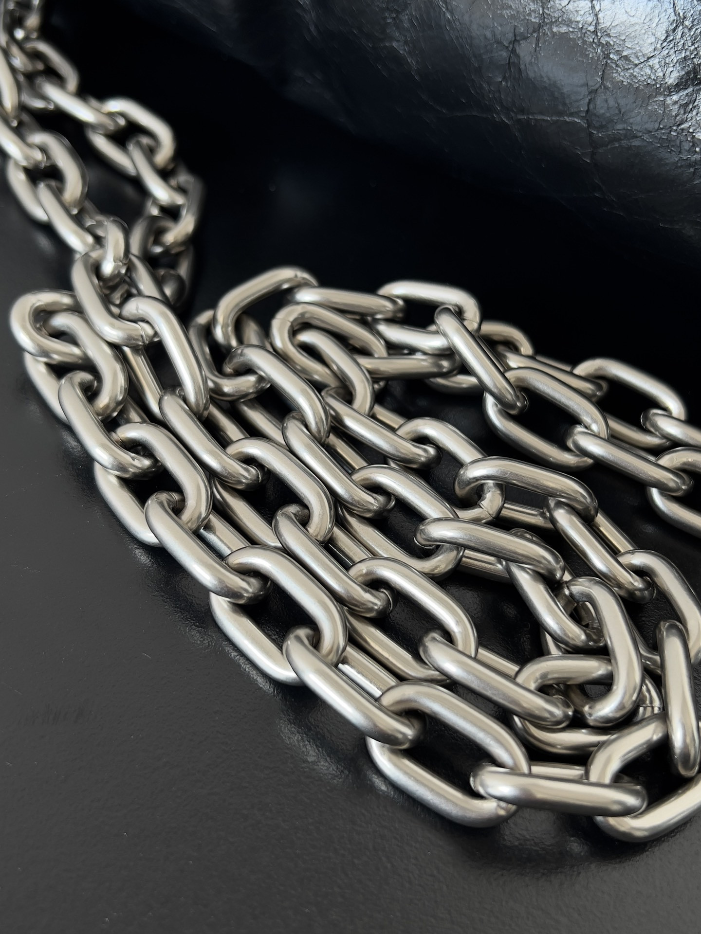 Ba*len*cia*ga Monaco Chain Bag Large 43.5x32x23cm