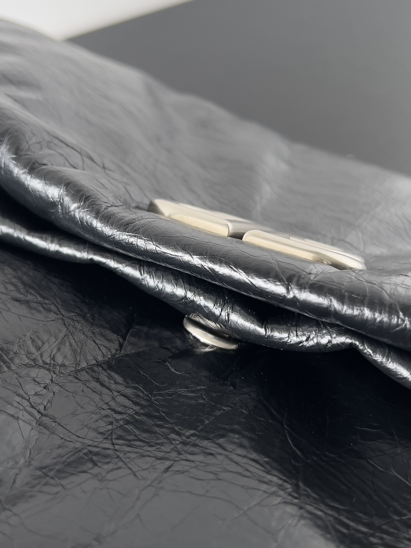 Ba*len*cia*ga Monaco Chain Bag Medium 32.5x22x9.9cm