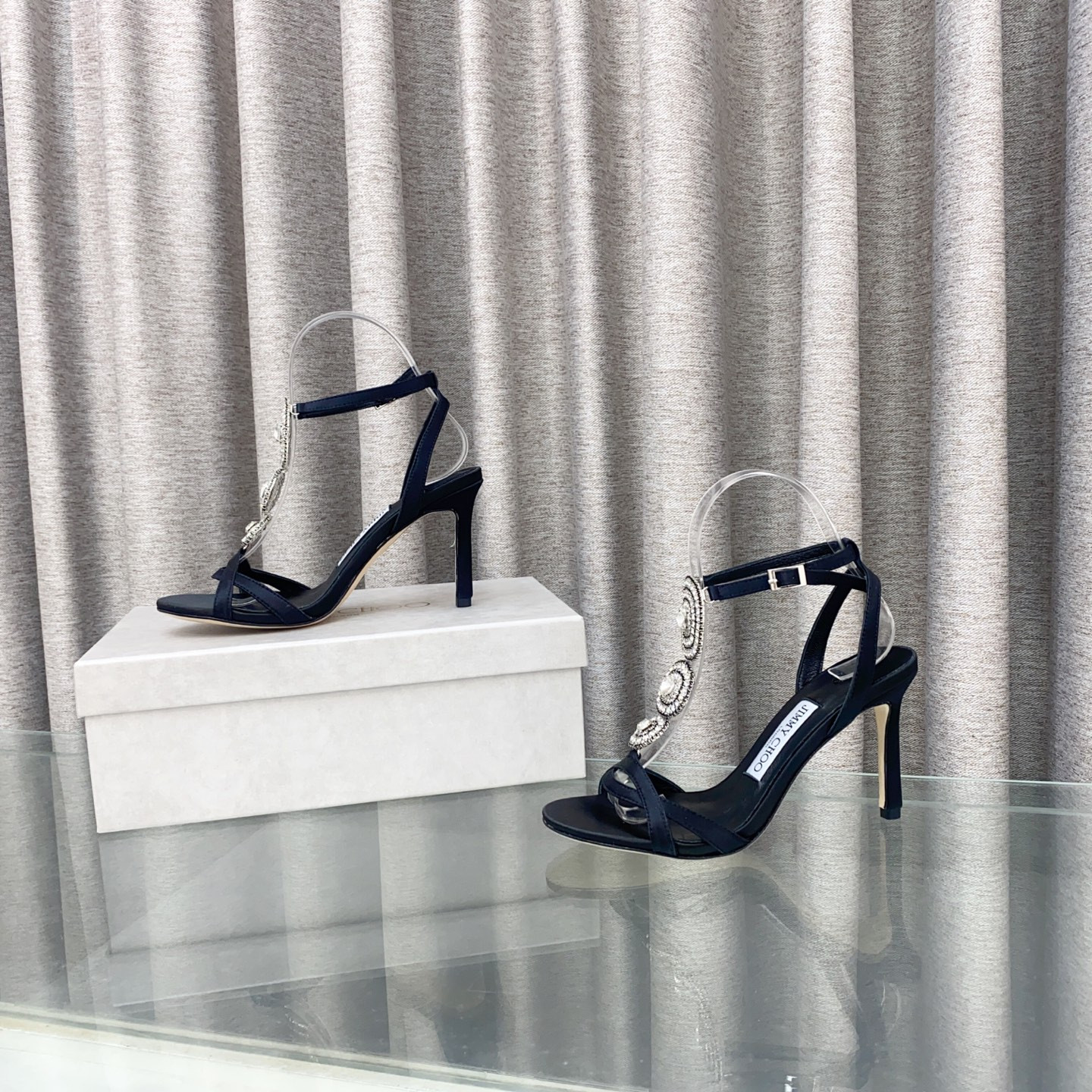 UA Ji*y Ch* Sandals 8.5cm