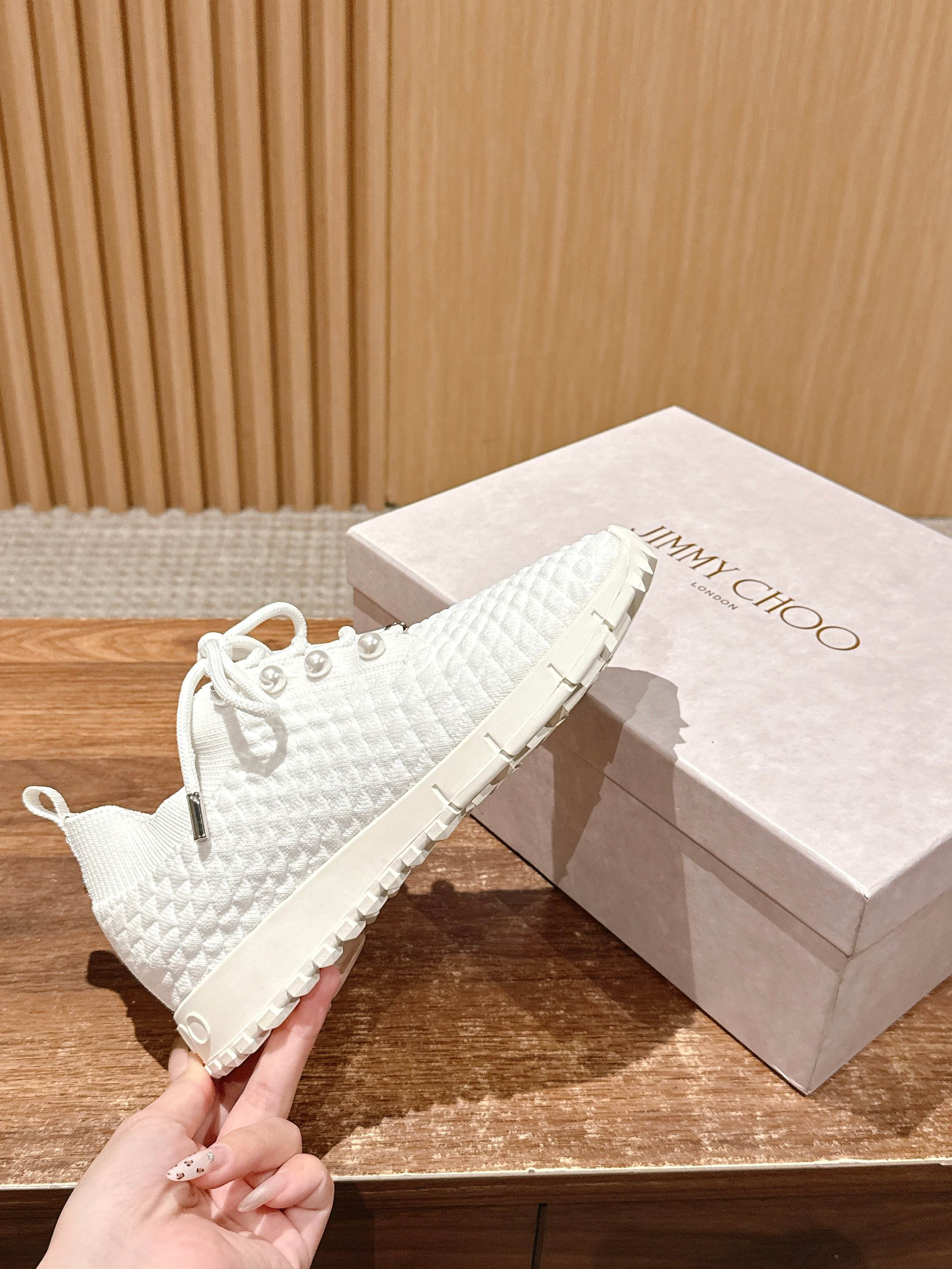 UA Ji*y Ch* Casual Sneakers