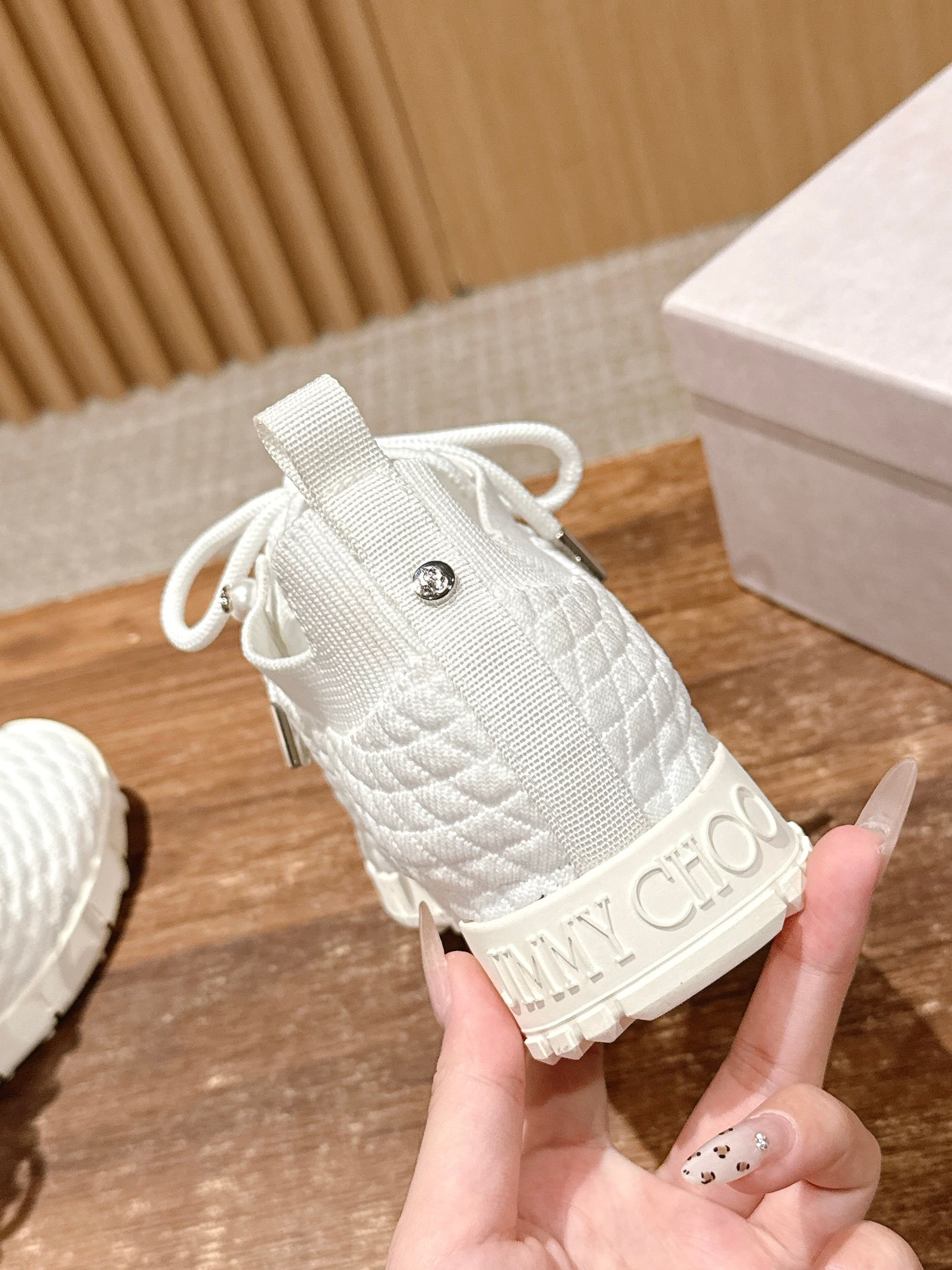 UA Ji*y Ch* Casual Sneakers