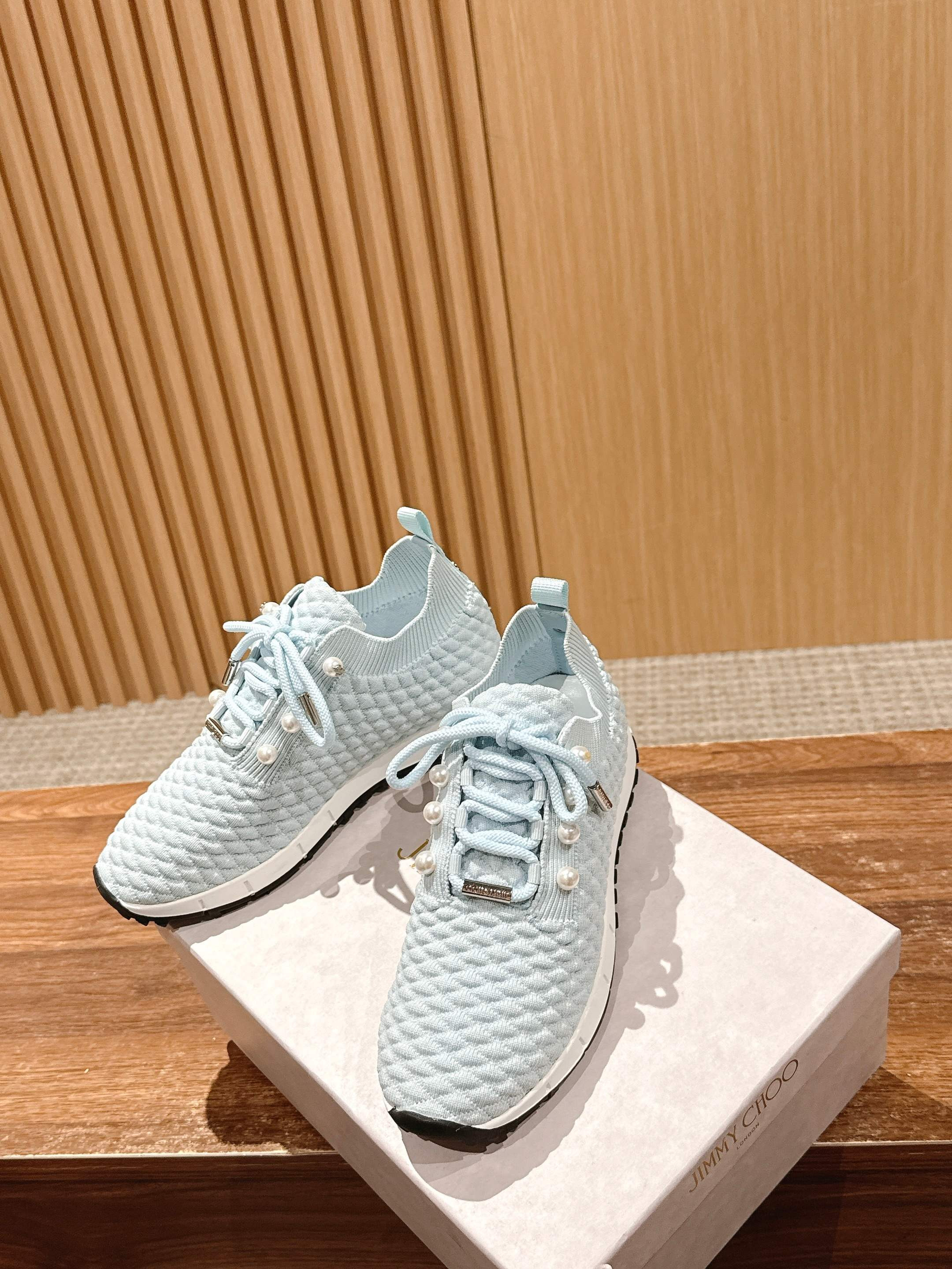 UA Ji*y Ch* Casual Sneakers
